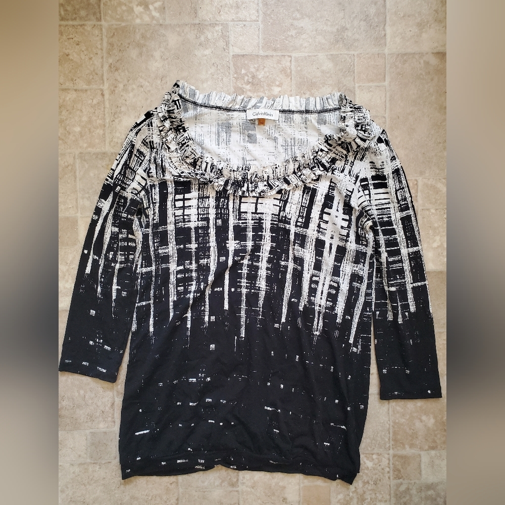 CALVIN KLEIN SHIRT SIZE XS